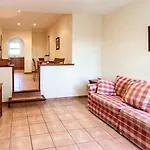 SANT CARLES 26 magnífico apartamento renovado con jardín